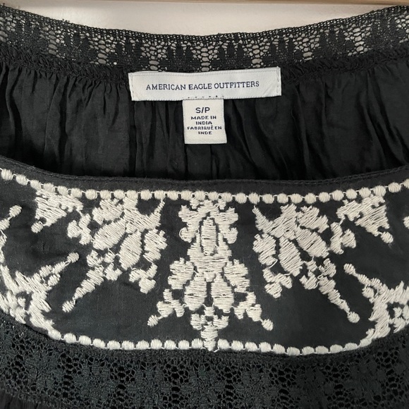 American eagle black halter neck embroidered top with adjustable straps - Picture 4 of 6
